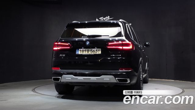 BMW X5 2022 — photo 4