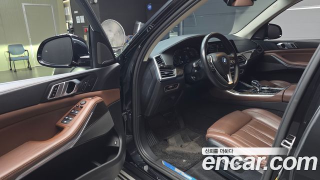 BMW X5 2022 — photo 13