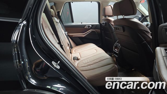 BMW X5 2022 — photo 17