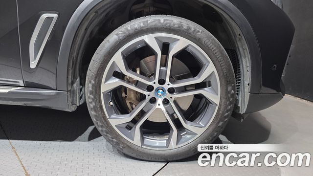 BMW X5 2022 — photo 7