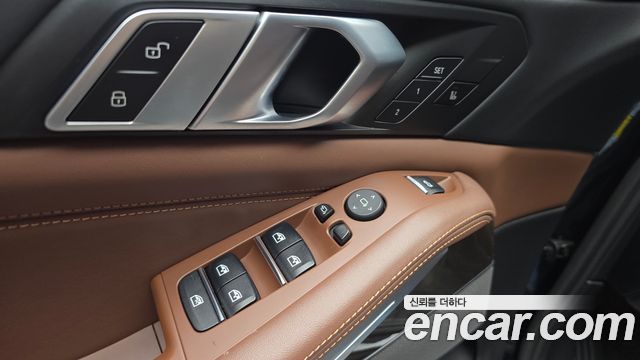 BMW X5 2022 — photo 29