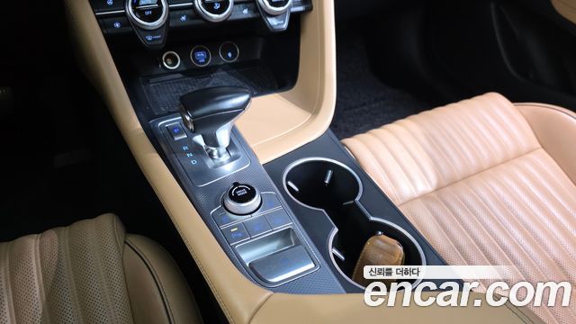 Genesis G70 2021 — photo 9