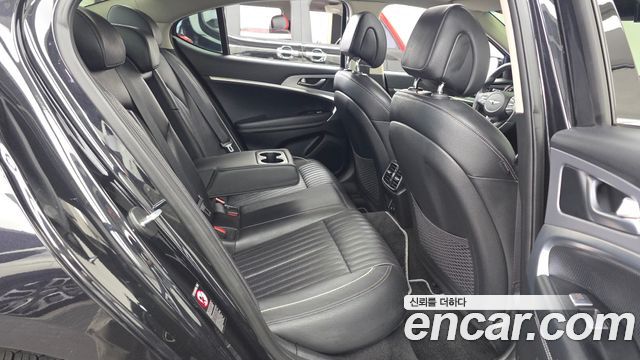 Genesis G70 2020 — photo 18