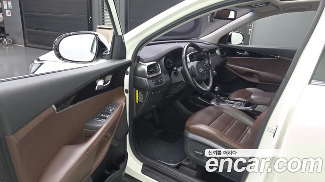 Kia Sorento 2016 — photo 13