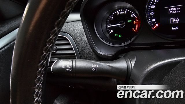 Renault Korea SM6 2020 — photo 24