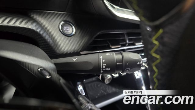 Peugeot 208 2022 — photo 26