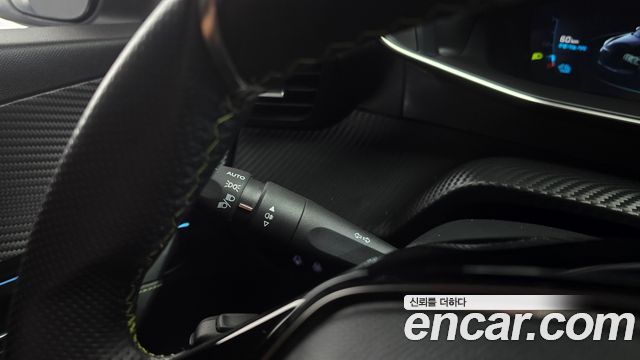 Peugeot 208 2022 — photo 27