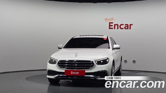 Mercedes-Benz E-Class 2021 — photo 3
