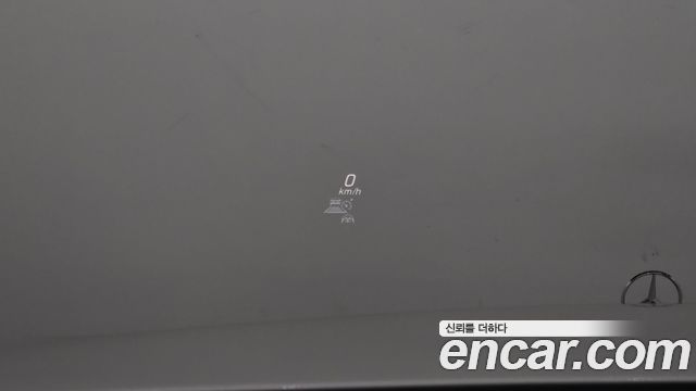 Mercedes-Benz E-Class 2021 — photo 22