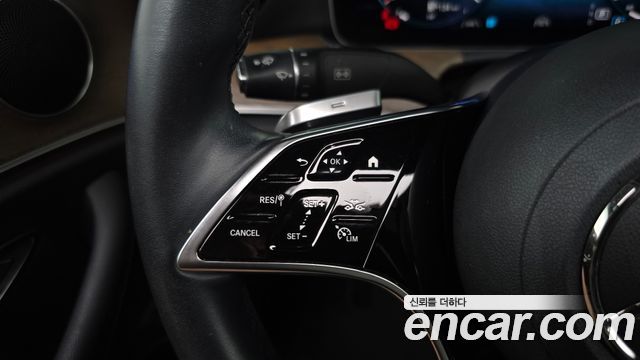 Mercedes-Benz E-Class 2021 — photo 23