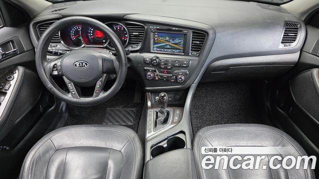 Kia K5 2011 — photo 7