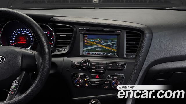 Kia K5 2011 — photo 14