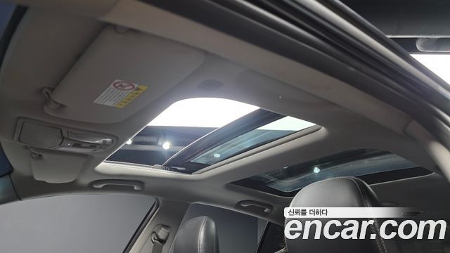 Kia K5 2011 — photo 16