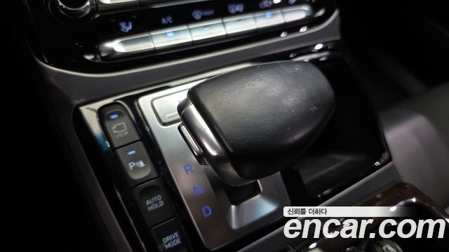 Genesis EQ900 2016 — photo 12