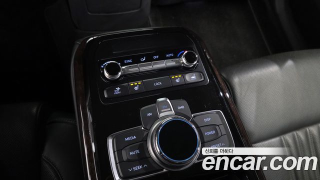 Genesis EQ900 2016 — photo 24