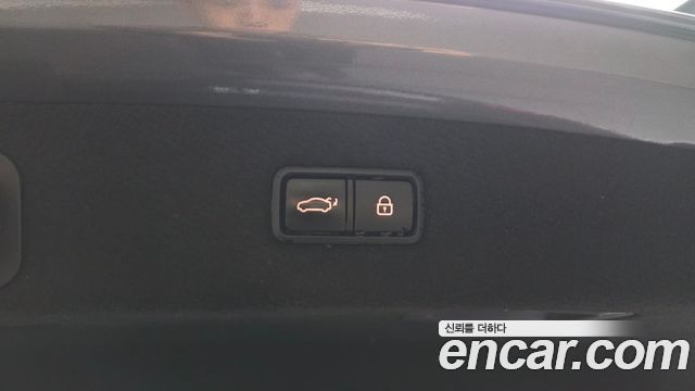 Genesis EQ900 2016 — photo 25