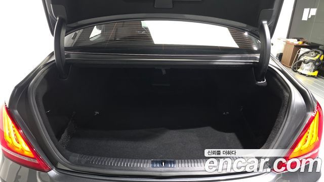 Genesis EQ900 2016 — photo 26