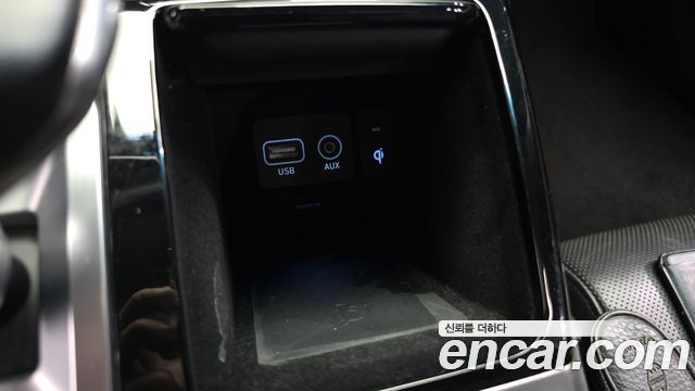 Genesis EQ900 2016 — photo 33