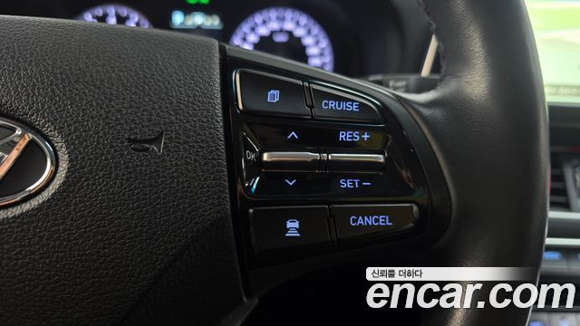 Hyundai Grandeur 2018 — photo 22