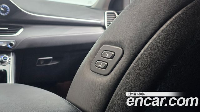 Hyundai Grandeur 2018 — photo 30