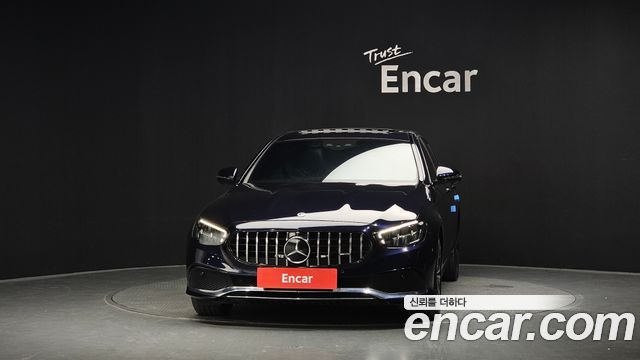 Mercedes-Benz E-Class 2022 — photo 3