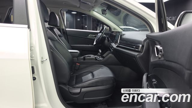 Kia Sportage 2022 — photo 11