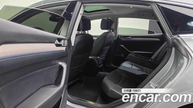 Volkswagen Arteon 2019 — photo 18