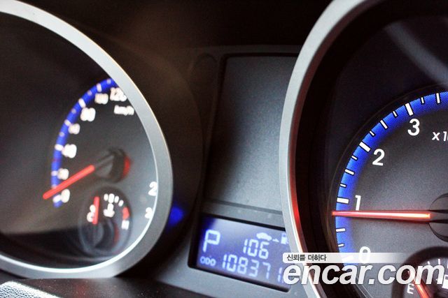 Hyundai Genesis 2009 — photo 8