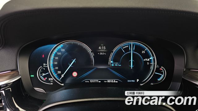 BMW 5-Series 2018 — photo 11