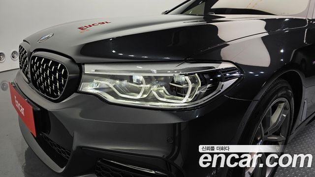 BMW 5-Series 2018 — photo 8