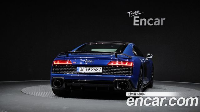 Audi R8 2021 — photo 4