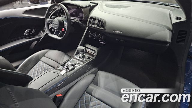 Audi R8 2021 — photo 10