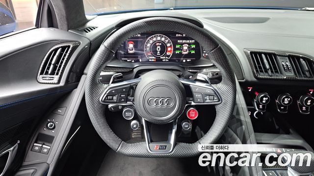 Audi R8 2021 — photo 17