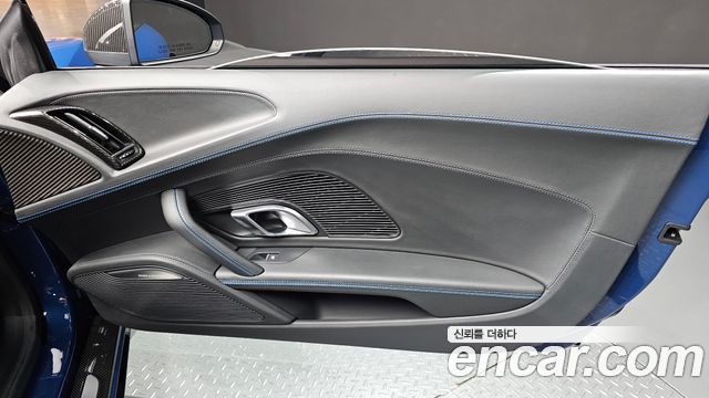 Audi R8 2021 — photo 15