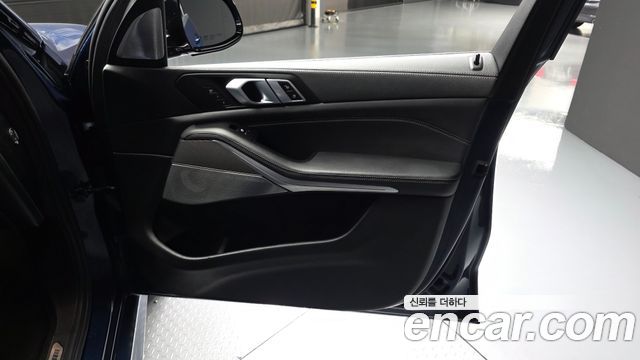 BMW X5 2021 — photo 14