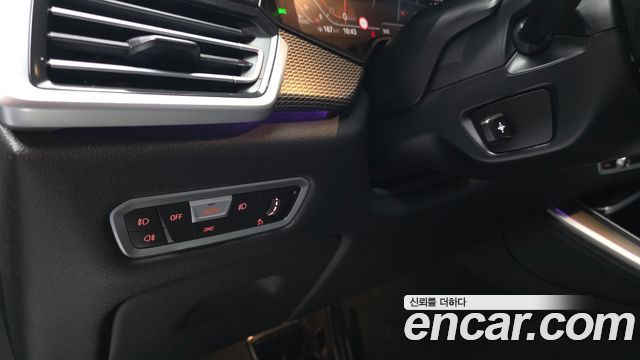 BMW X5 2021 — photo 28