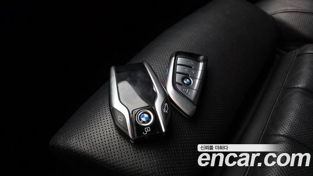 BMW X5 2021 — photo 32