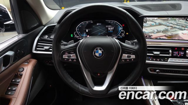 BMW X5 2021 — photo 19