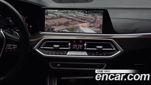 BMW X5 2021 — photo 21