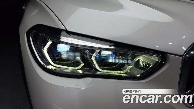 BMW X5 2021 — photo 8