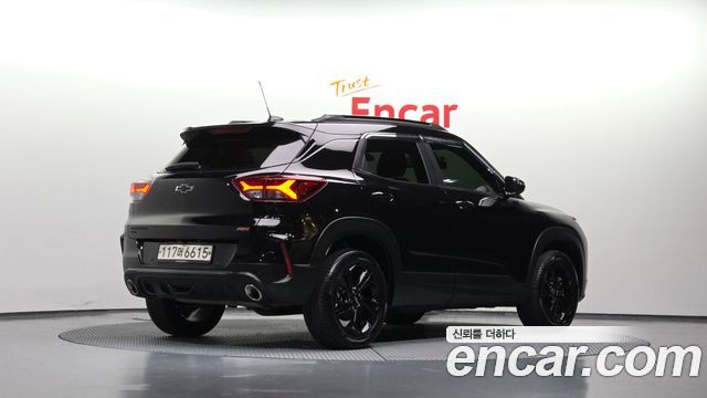 Chevrolet Korea Trailblazer 2023 — photo 2