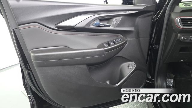 Chevrolet Korea Trailblazer 2023 — photo 14
