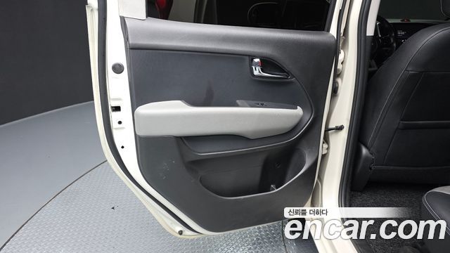 Kia RAY 2022 — photo 15