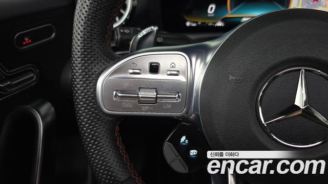 Mercedes-Benz A-Class 2023 — photo 18