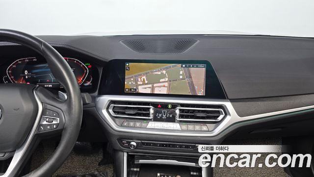 BMW 3-Series 2020 — photo 14