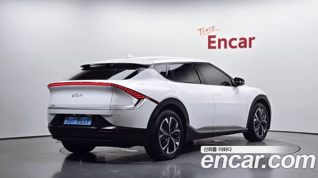 Kia EV6 2022 — photo 2