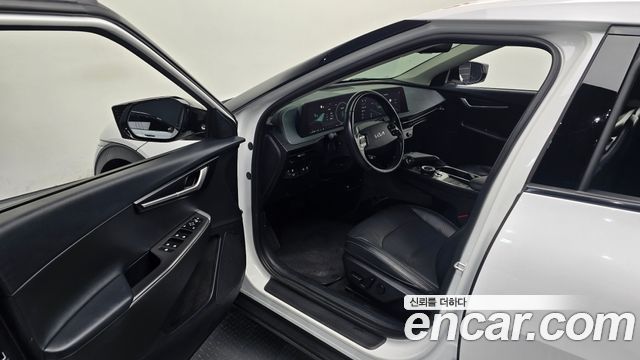 Kia EV6 2022 — photo 11