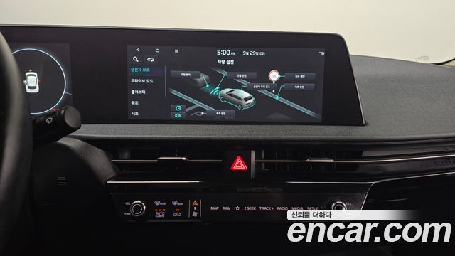 Kia EV6 2022 — photo 15