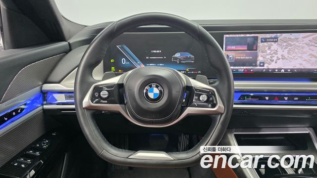 BMW 7-Series 2023 — photo 19