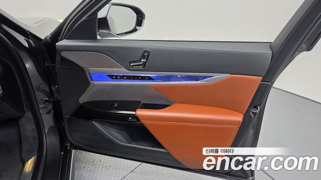 BMW 7-Series 2023 — photo 15